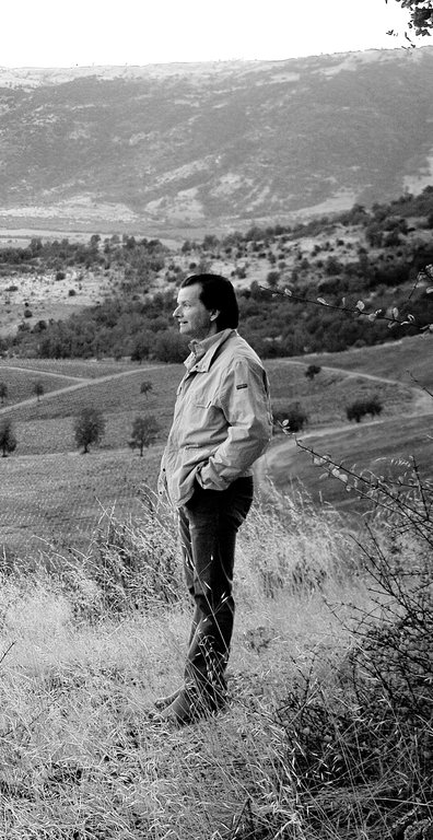 François Lurton enjoying the beautiful landscape of the Lolol valley
